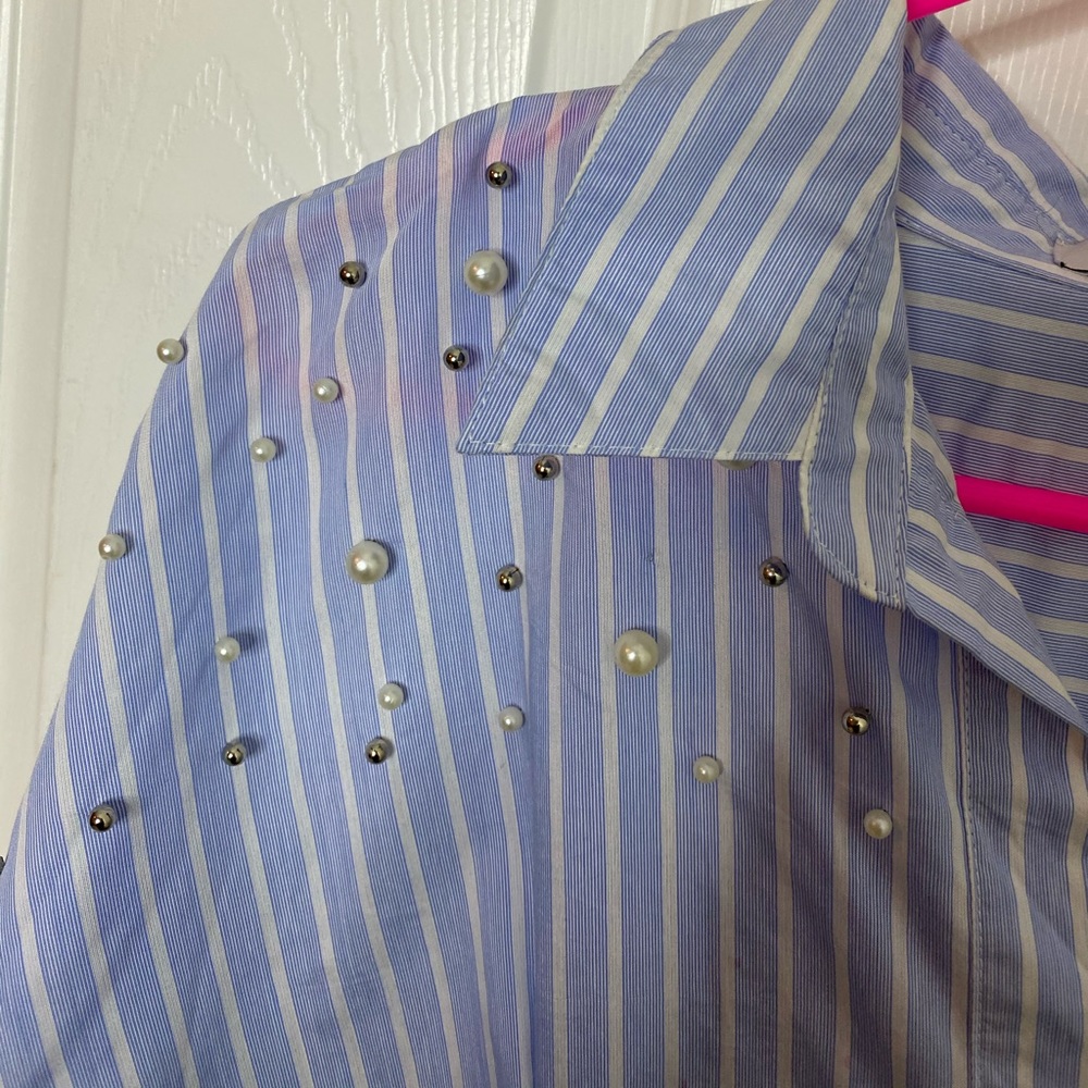 Tops - Picture 3 of 7